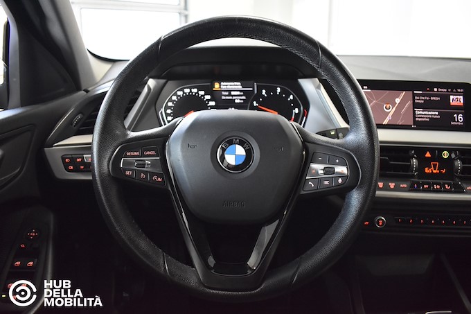 BMW 116d 5p. Business Advantage